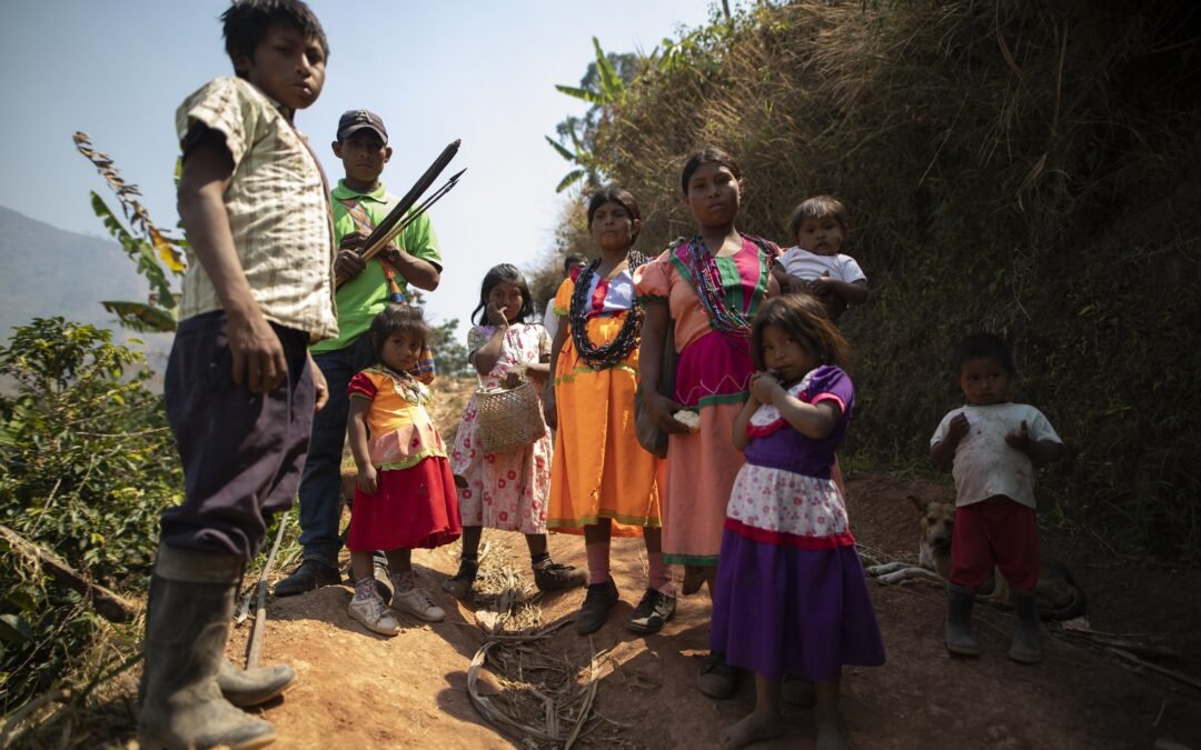 Tenemos que salir a salvarnos como pueblo