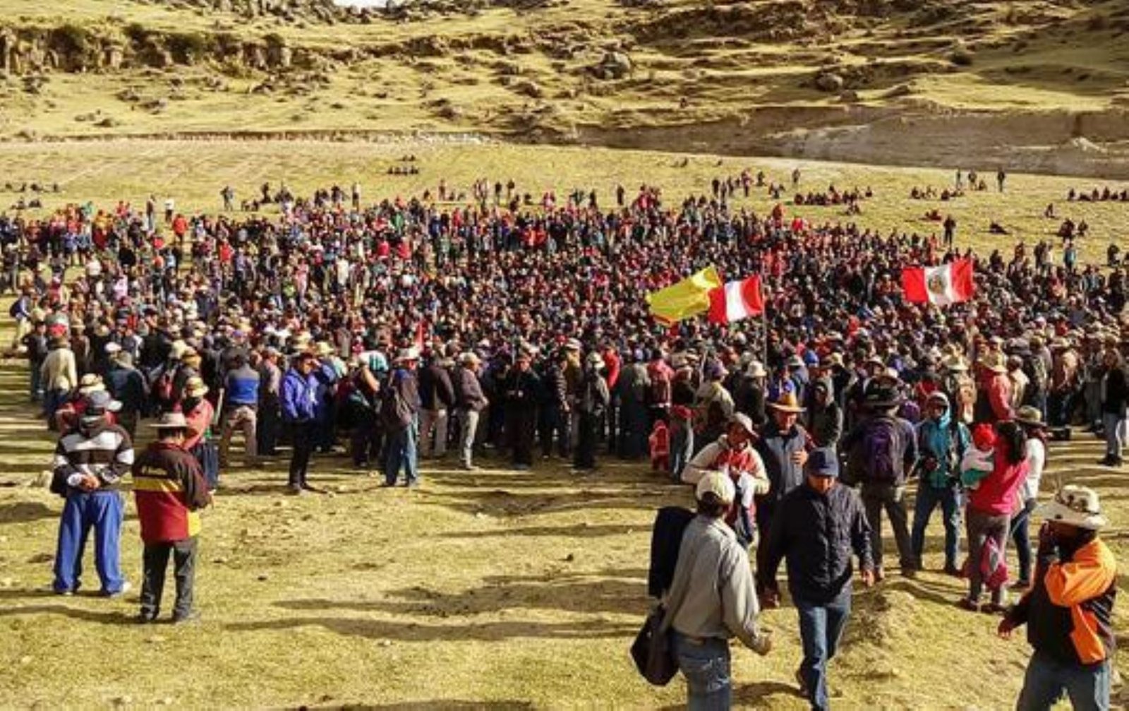 LUCHA INDÍGENA EXPRESA SU APOYO A LA COMUNIDAD DE TINTAYA MARQUIRI EN ESPINAR, CUSCO