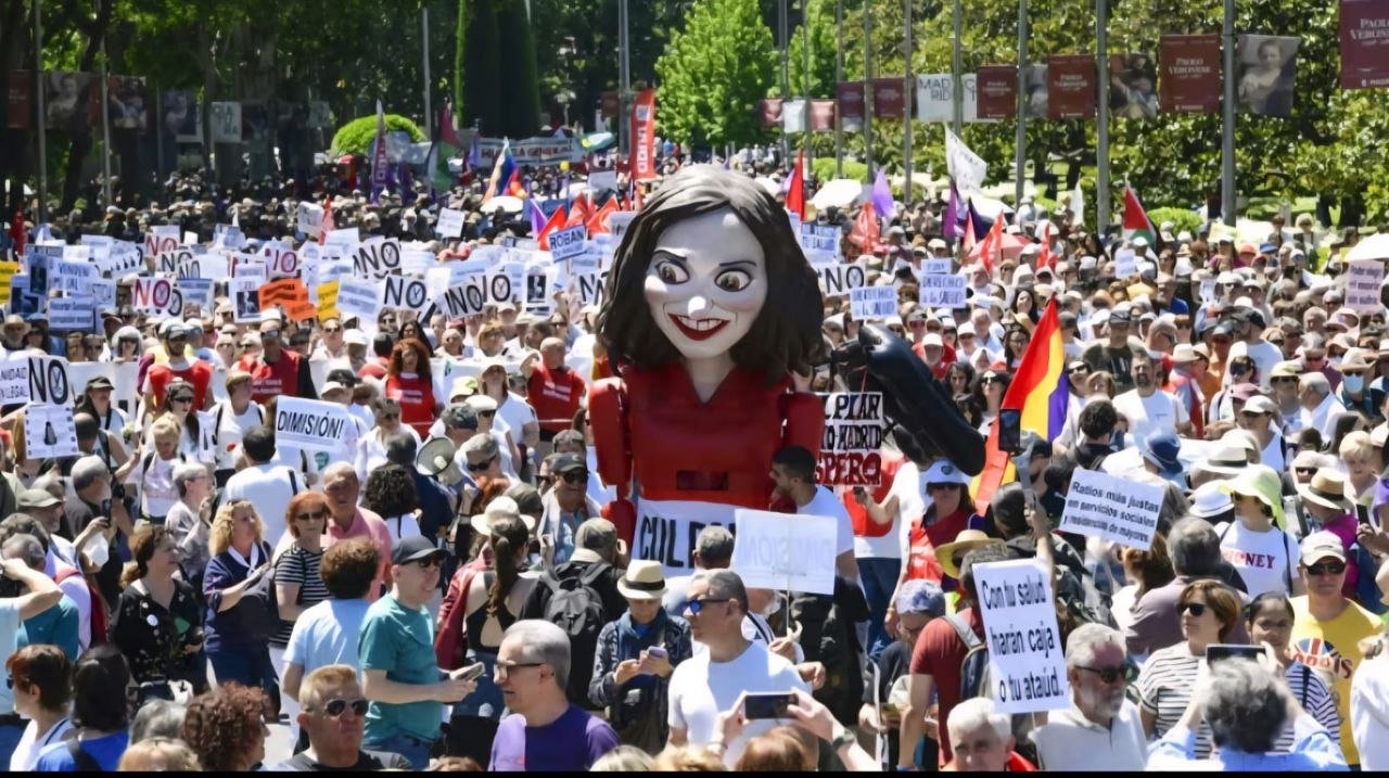 Madrid se echa a las calles para defender la sanidad pública